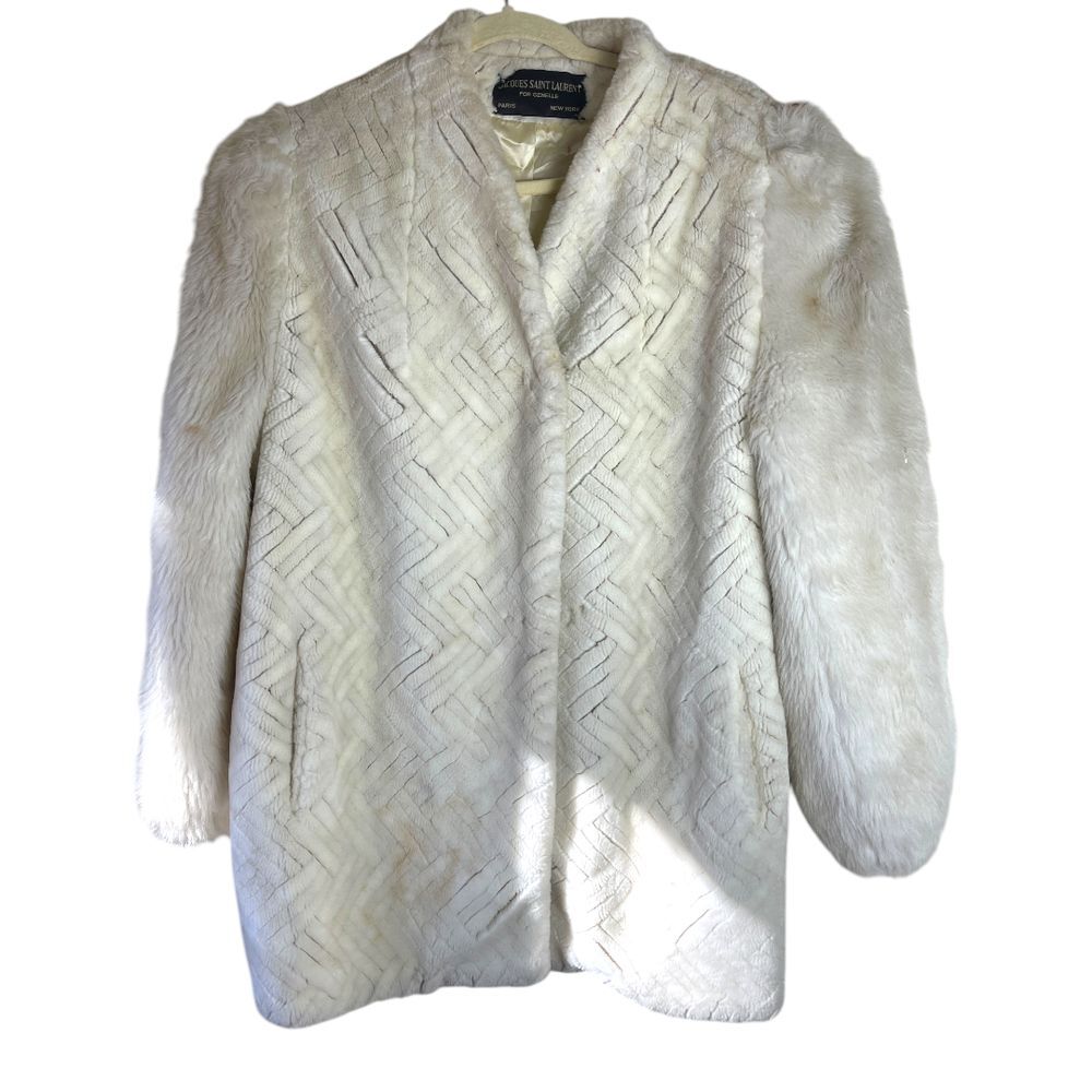 JACQUES SAINT LAURENT
Vintage White‎ Faux Fur Coat
Jacket 70s size L